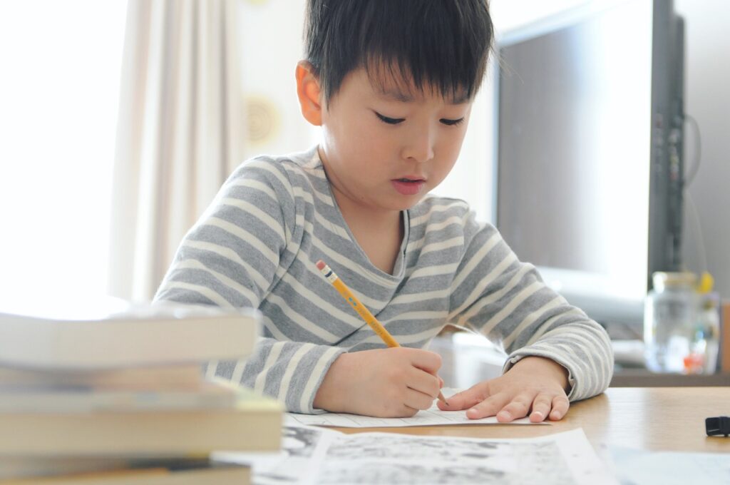 スタディサプリENGLISH for KIDS 小学生講座との違い 3歳〜8歳までの子供向け英語学習